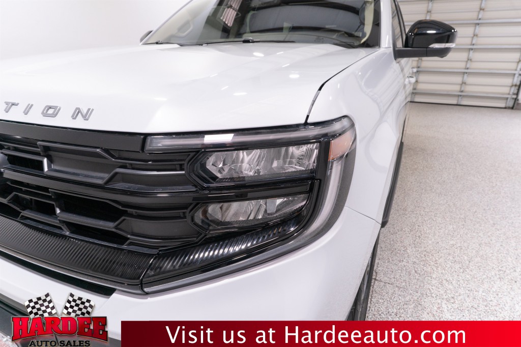 2025 Ford Expedition Image 8