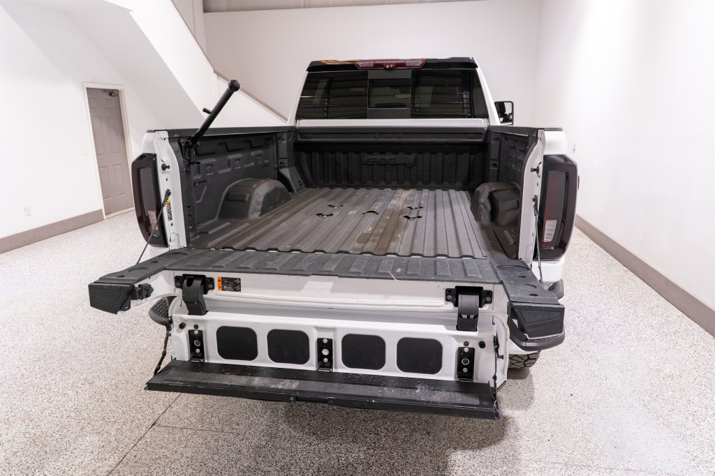 2023 GMC Sierra 2500 Image 11