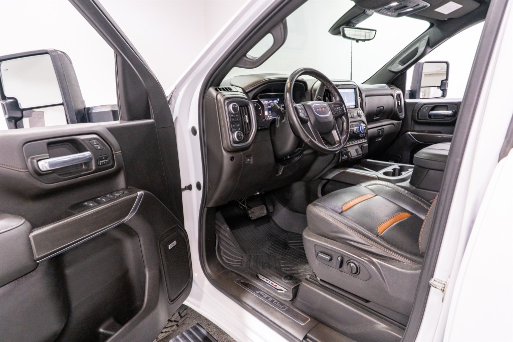 2023 GMC Sierra 2500 Image 14