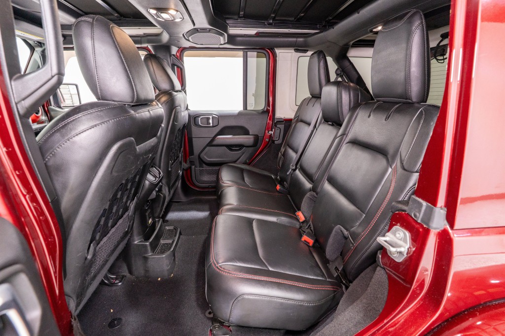 2021 Jeep Wrangler Image 33