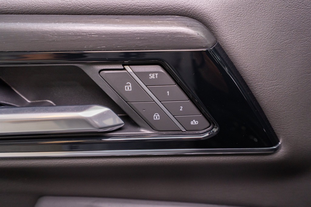 2025 GMC Yukon Image 15