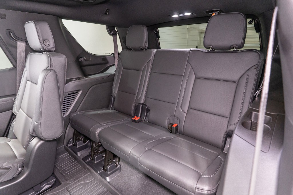 2025 GMC Yukon Image 36
