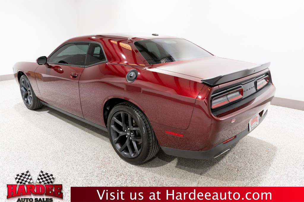 2022 Dodge Challenger Image 3