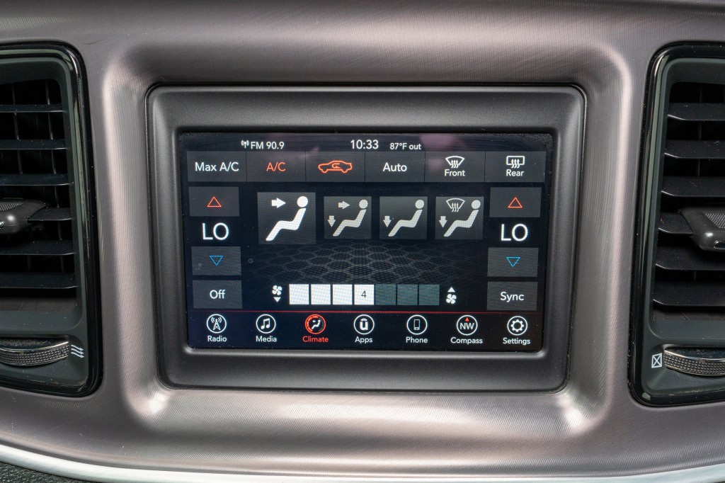 2022 Dodge Challenger Image 17