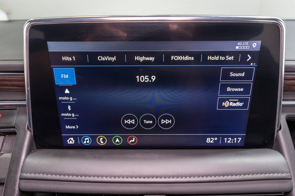 2021 Chevrolet Suburban Image 17
