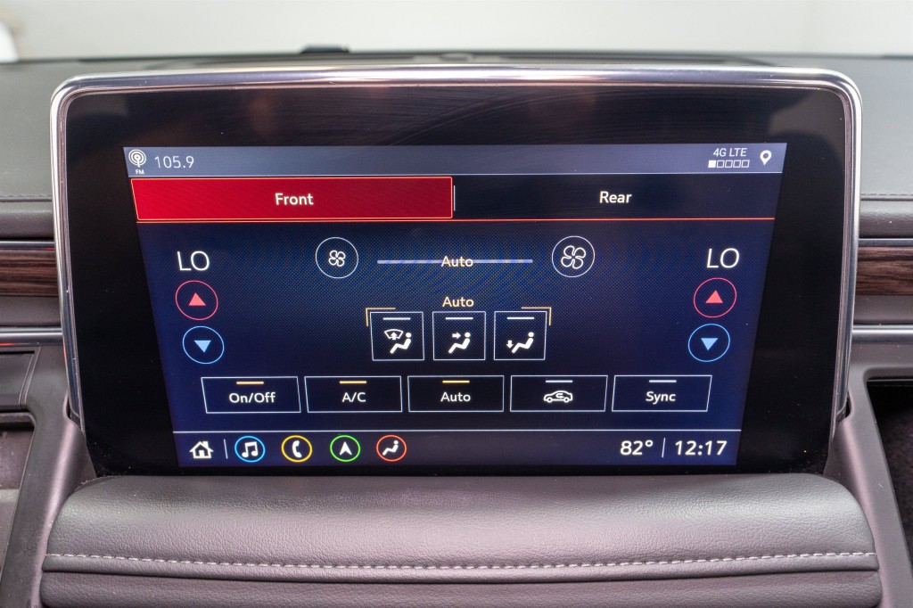 2021 Chevrolet Suburban Image 19