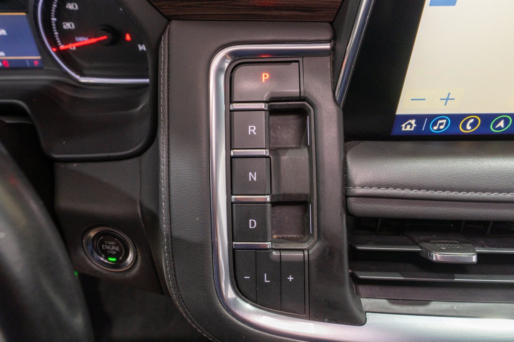 2021 Chevrolet Suburban Image 23