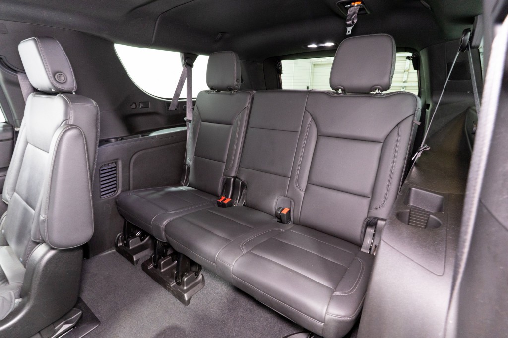 2021 Chevrolet Suburban Image 32