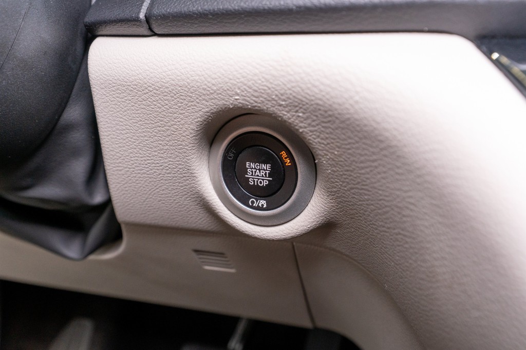 2023 Chrysler Pacifica Image 25