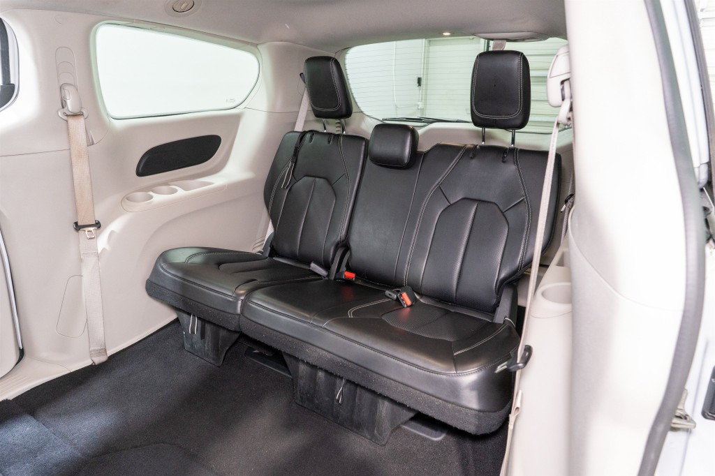 2023 Chrysler Pacifica Image 30