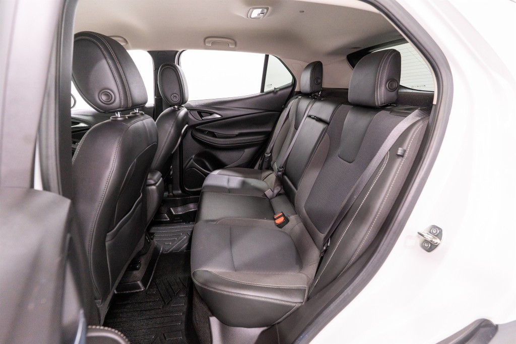 2021 Buick Enclave Image 32
