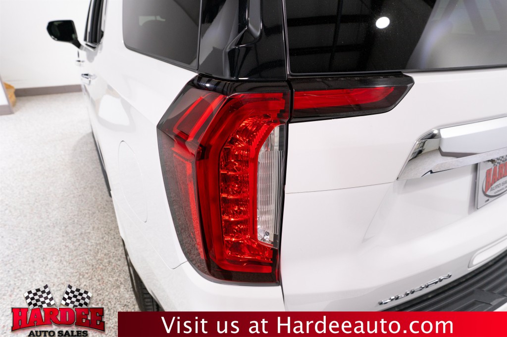 2022 GMC Yukon Image 9