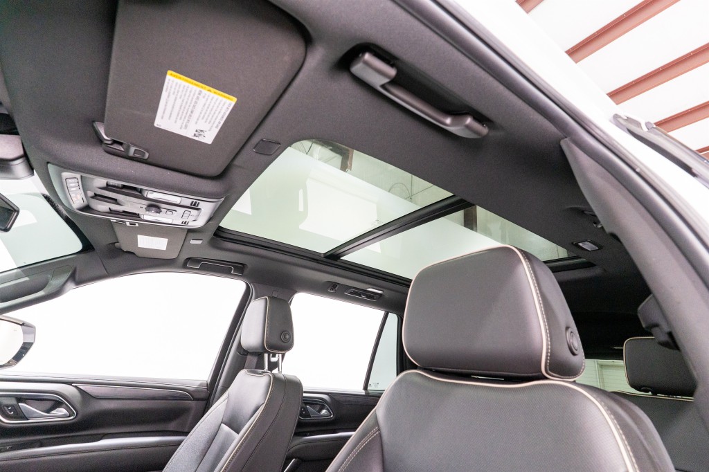 2022 GMC Yukon Image 16