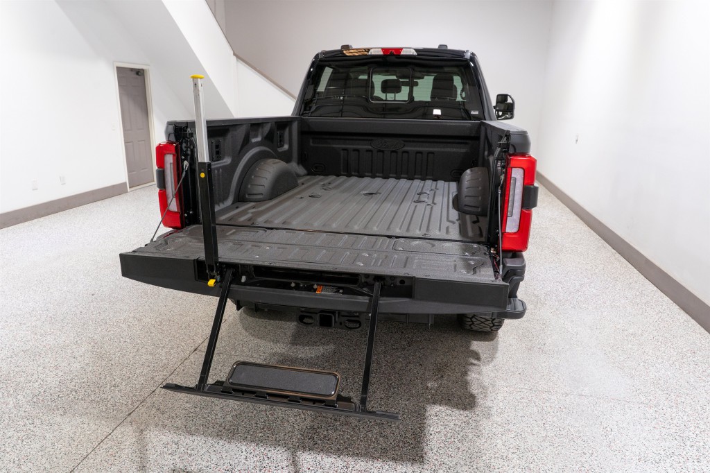 2026 Ford F-350 Image 11