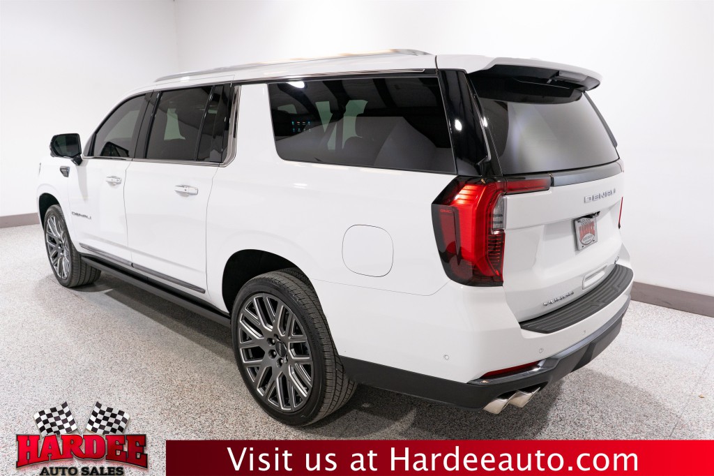 2026 GMC Yukon Image 3