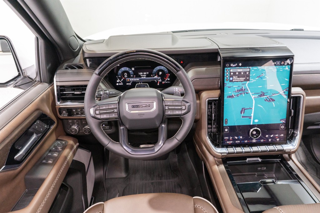 2026 GMC Yukon Image 12