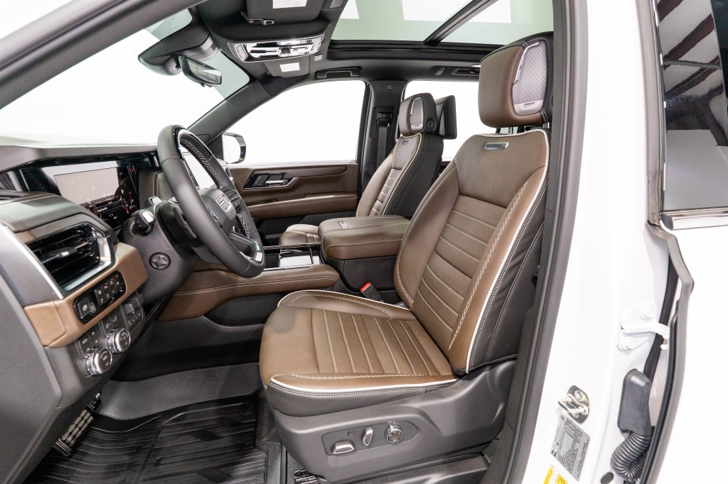 2026 GMC Yukon Image 17