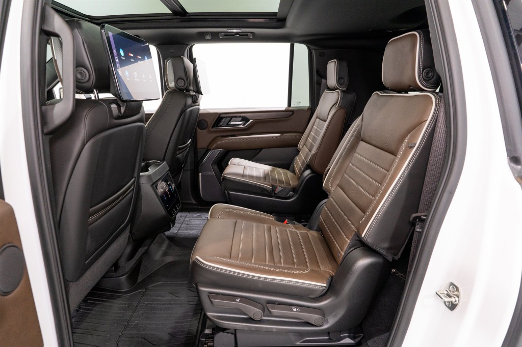 2026 GMC Yukon Image 36
