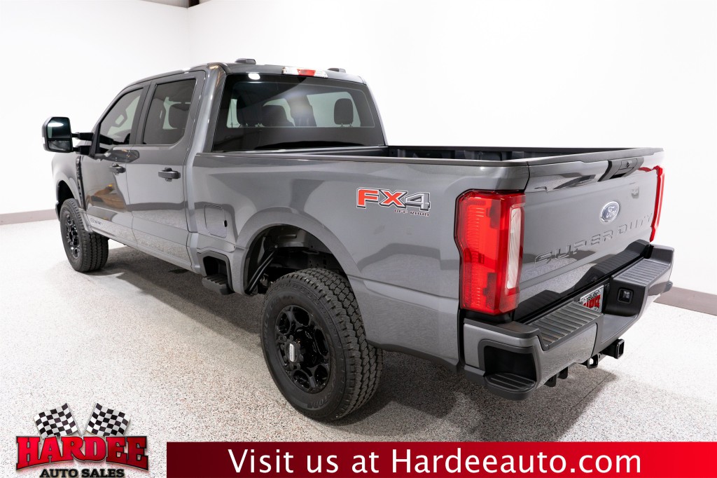2026 Ford F-250 Image 3