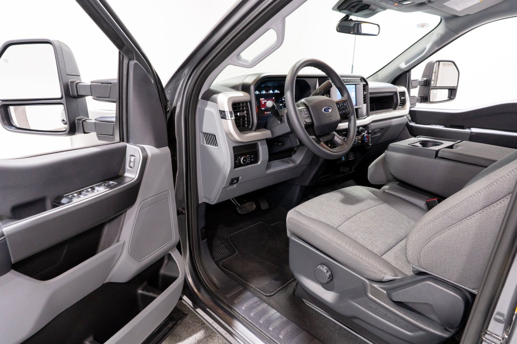 2026 Ford F-250 Image 13