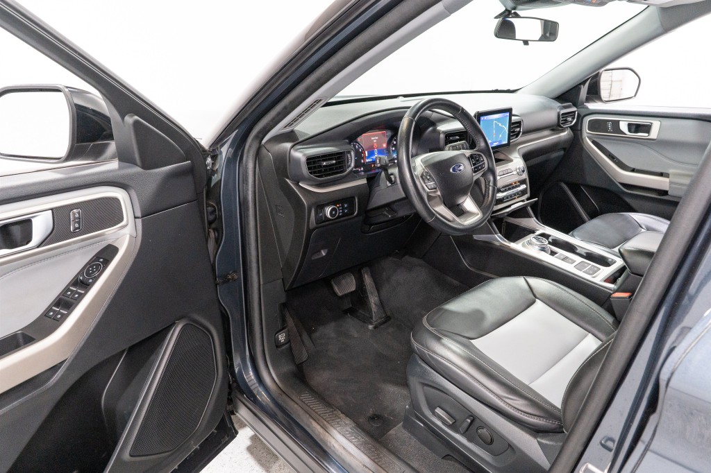 2023 Ford Explorer Image 12