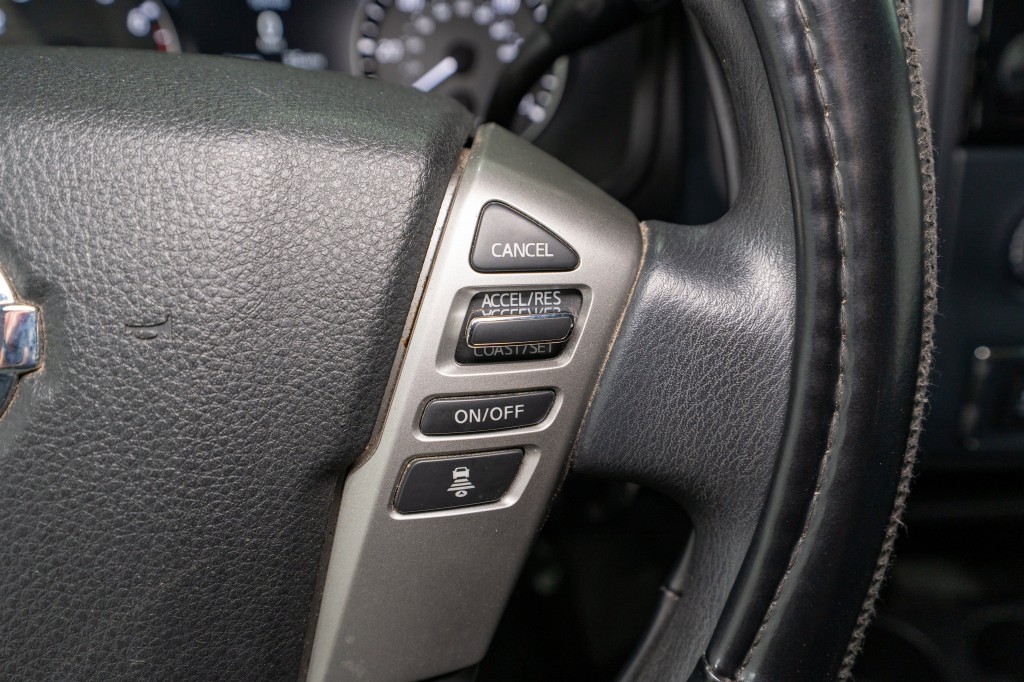 2022 Nissan Titan Image 24