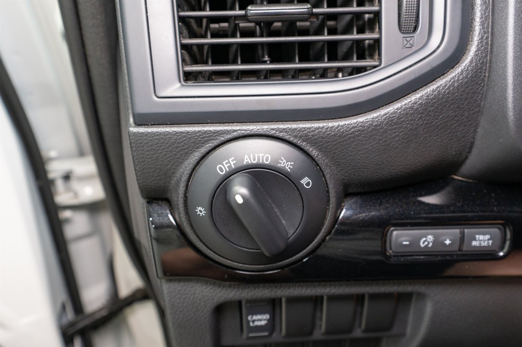 2022 Nissan Titan Image 28