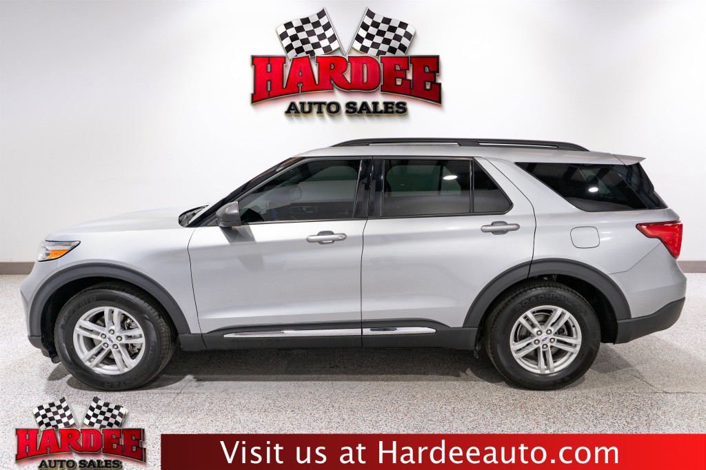 2023 Ford Explorer Image 1