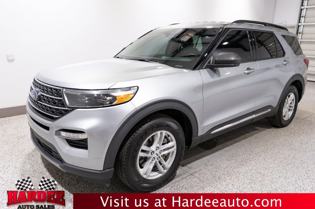 2023 Ford Explorer Image 2