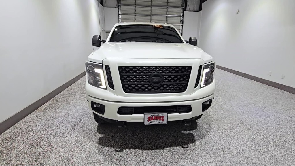 2019 Nissan Titan Image 6