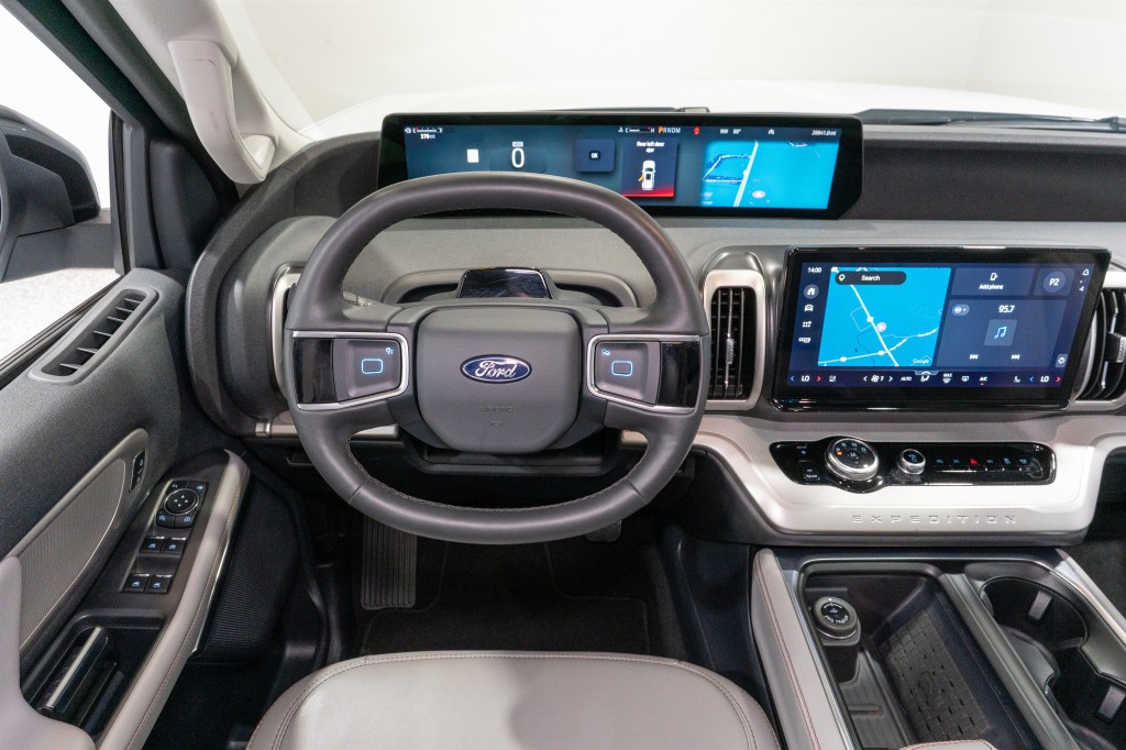 2025 Ford Expedition Image 11