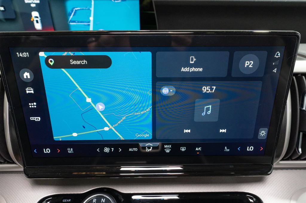 2025 Ford Expedition Image 17