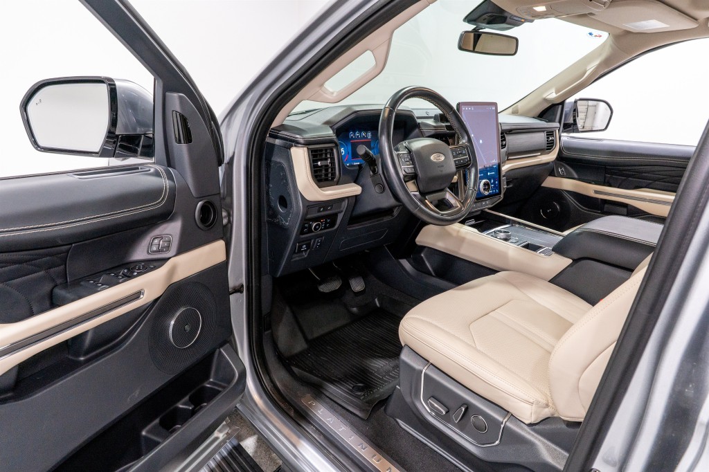2024 Ford Expedition Image 13