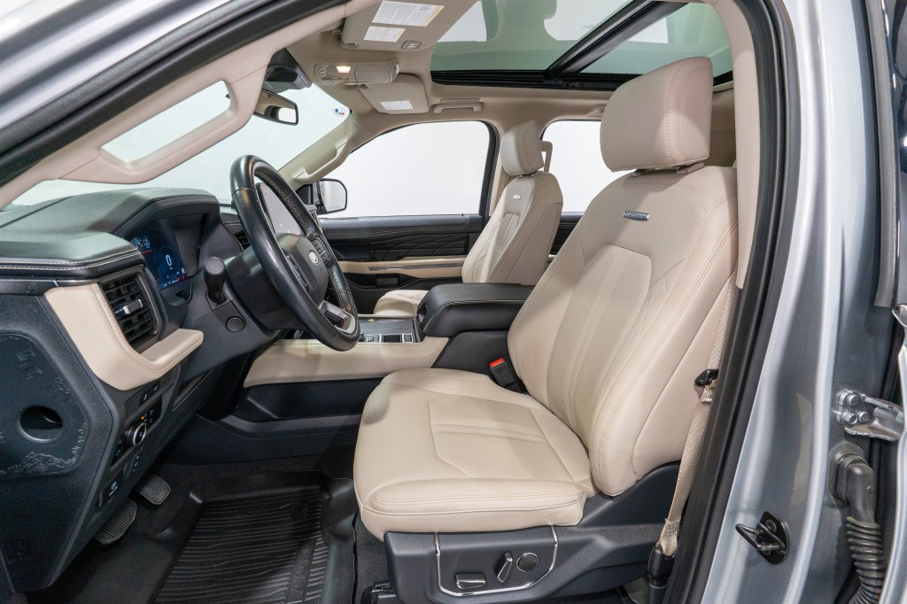2024 Ford Expedition Image 18