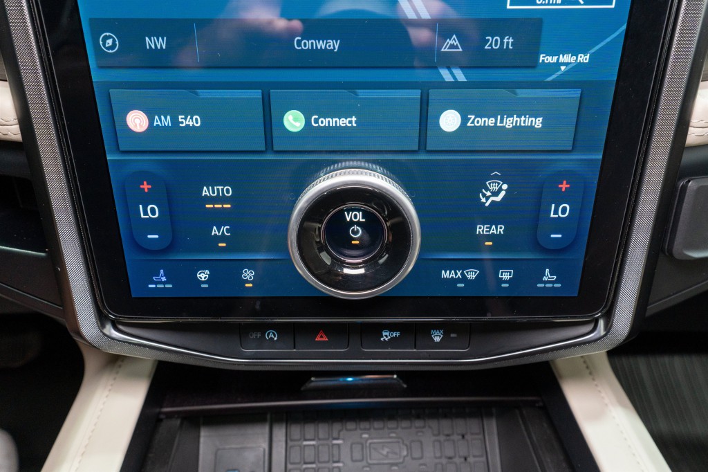 2024 Ford Expedition Image 25