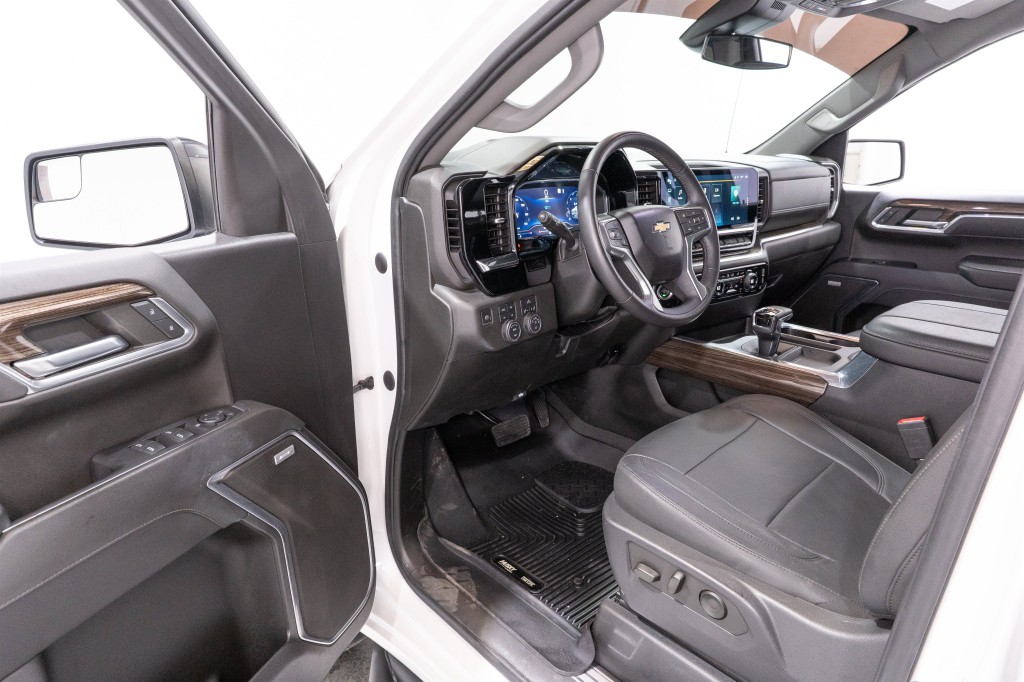 2023 Chevrolet Silverado 1500 Image 14