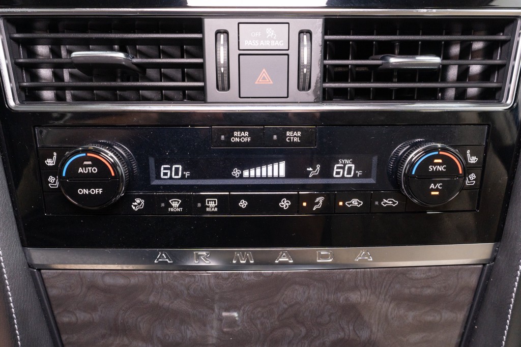 2022 Nissan Armada Image 23