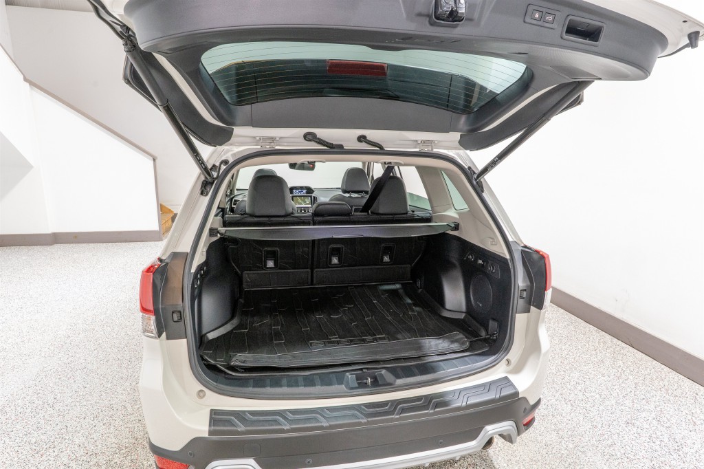 2023 Subaru Forester Image 36