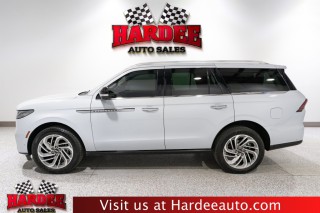 Image for 2025 Lincoln Navigator Reserve ID: 7636378