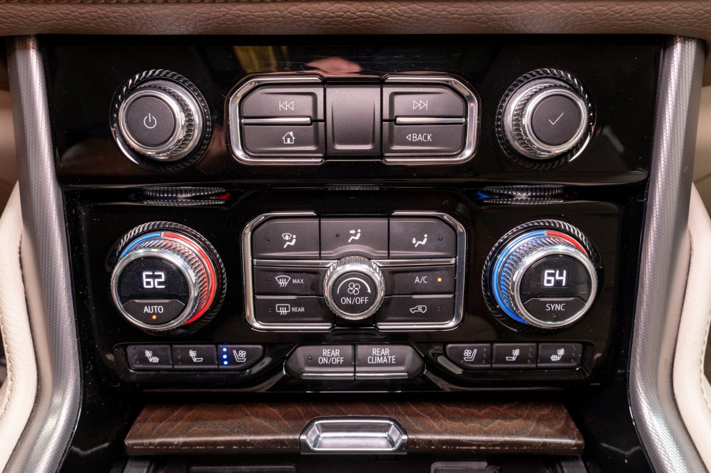 2023 GMC Yukon Image 23