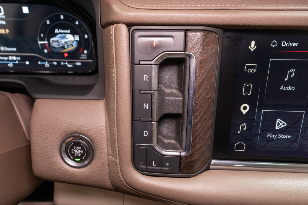 2023 GMC Yukon Image 26