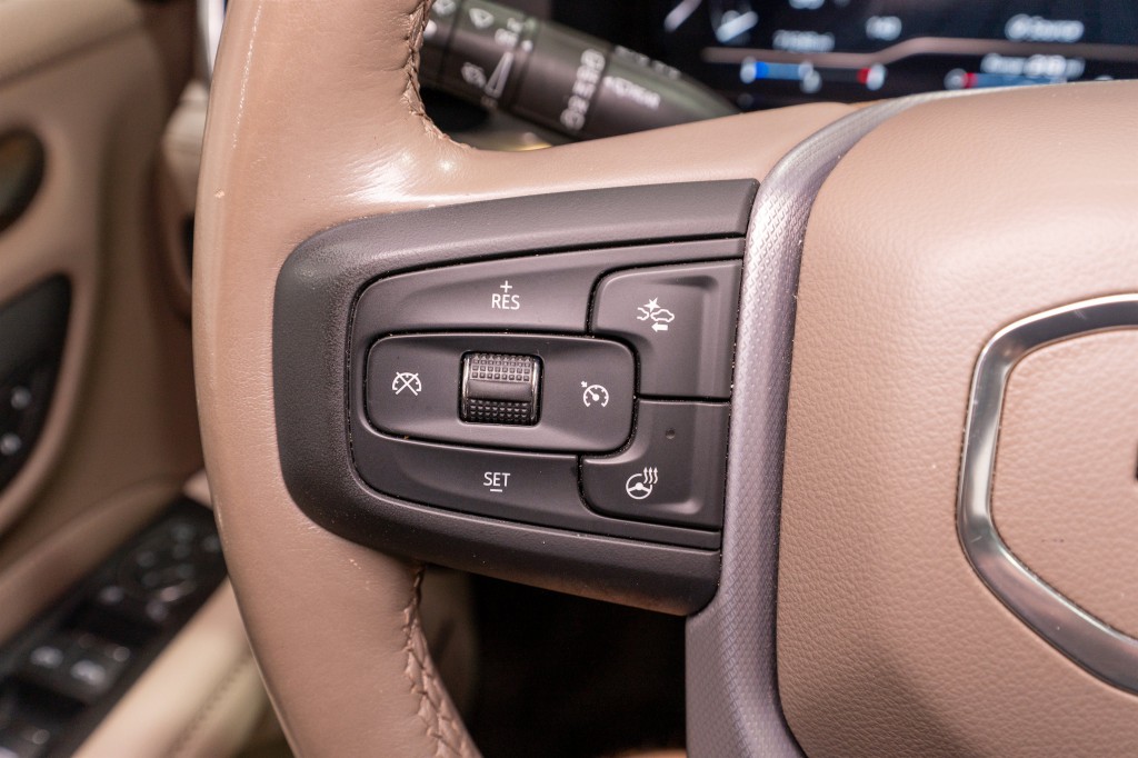 2023 GMC Yukon Image 30