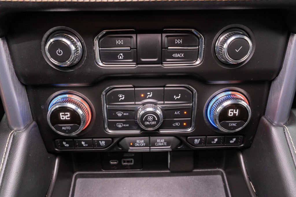2021 GMC Yukon Image 24