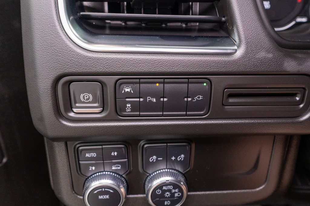 2021 GMC Yukon Image 33
