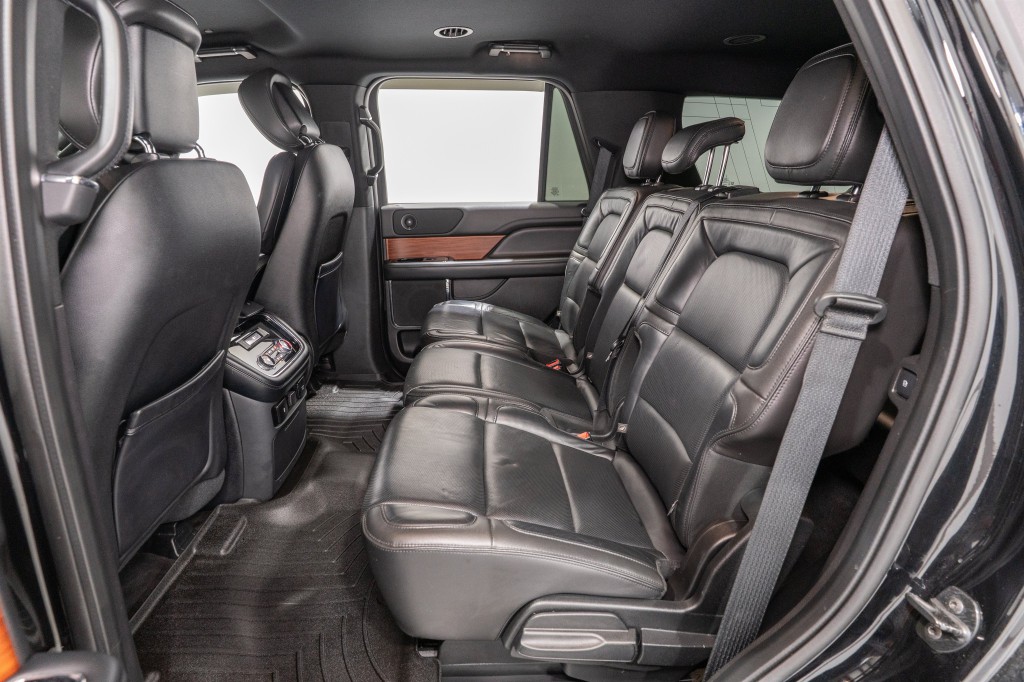 2018 Lincoln Navigator Image 33