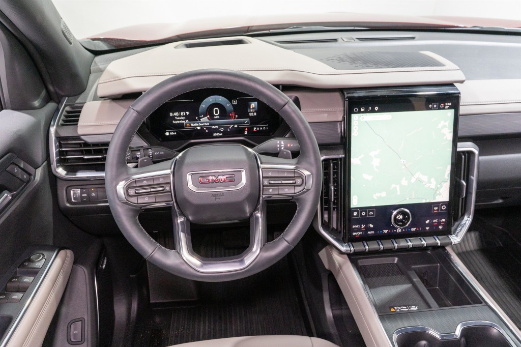 2026 GMC Acadia Image 11