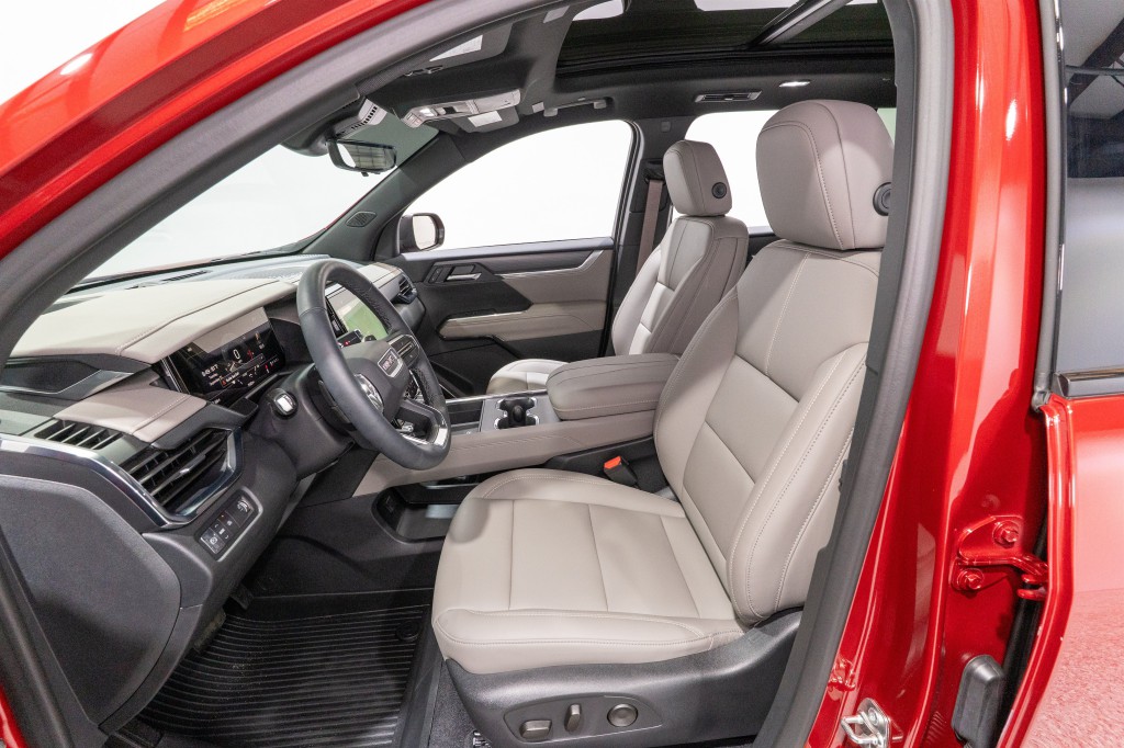 2026 GMC Acadia Image 15