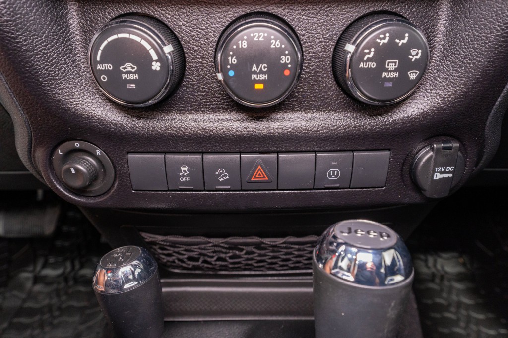 2017 Jeep Wrangler Unlimited Image 20