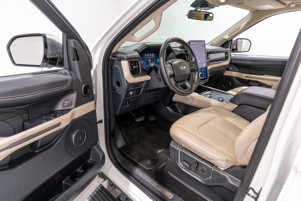 2022 Ford Expedition Image 13