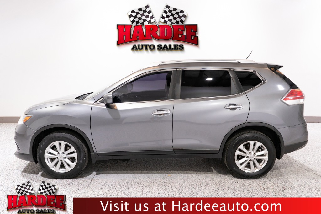 2016 Nissan Rogue Image 1